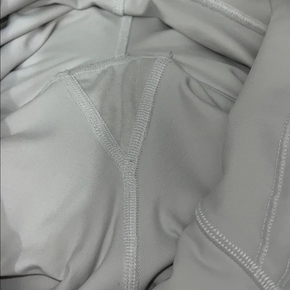 Lululemon High-Waisted White with mesh details Leggings Size 4 - Picture 10 of 10